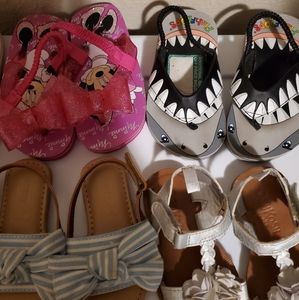 7 pairs of toddler size 5 slippers n slip on